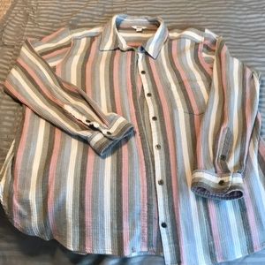Women’s casual button down